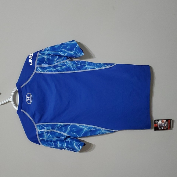 Under armor heat gear shirt - Picture 2 of 4